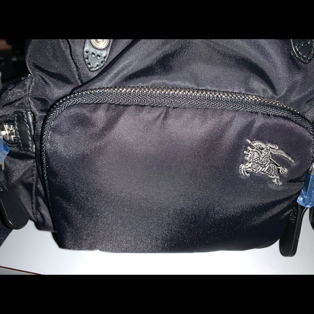 🔴SOLD🔴NEW Burberry small Rucksack Backpack Nylon - Picture 4 of 8
